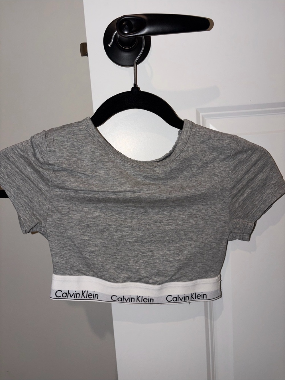 Calvin Klein Cropped Logo Tee